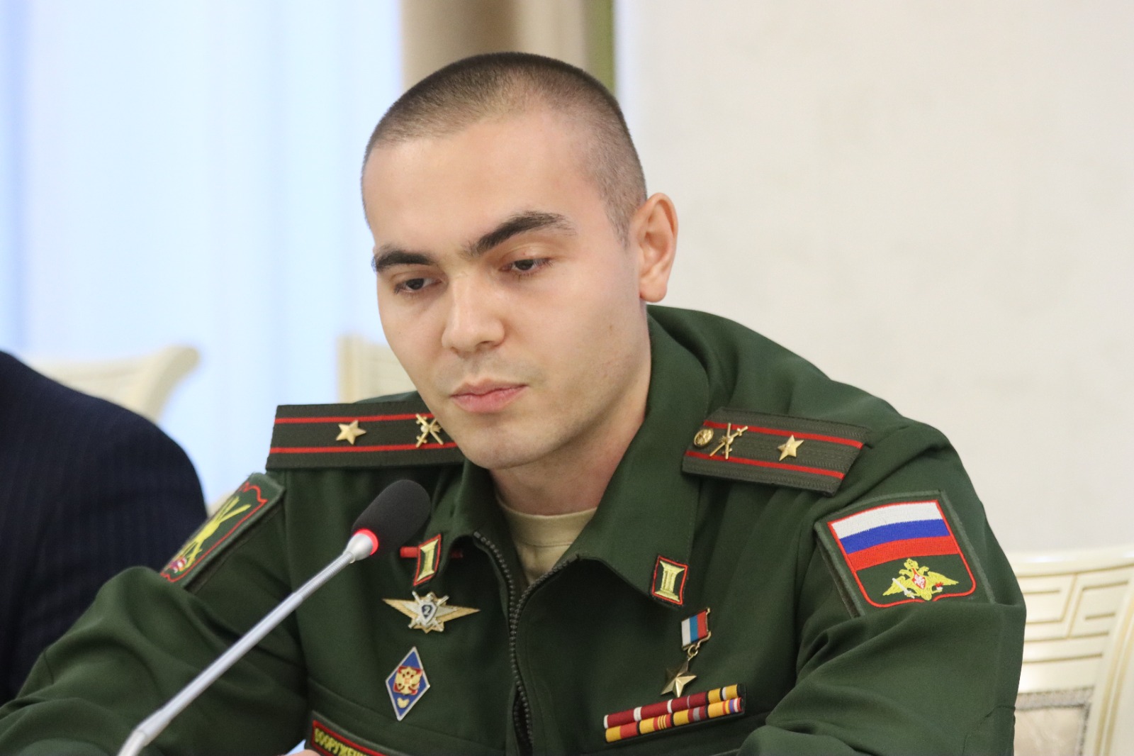 24 сентября, в конференц-зале Дома дружбы стартовала 141-я Всероссийская патриотическая акция «Вахта Героев Отечества», приуроченная к 80-летию Великой Победы и Году защитника Отечества.